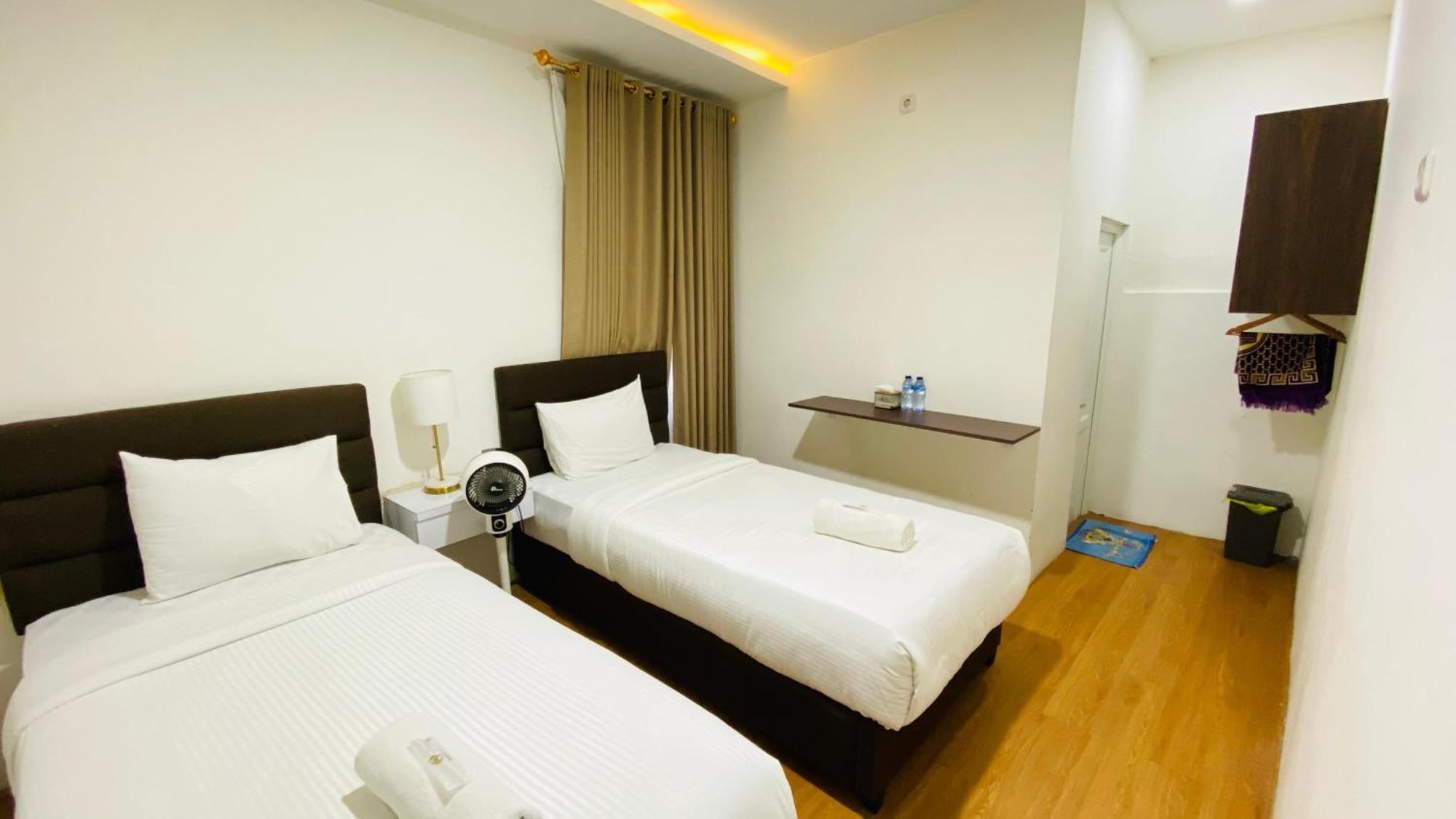 Double D Guesthouse Syariah Bukittinggi Exterior photo
